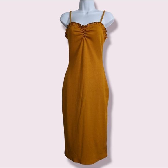 Lovers + Friends Dresses & Skirts - Lovers+friends Sexy Maxi Dress Size M please see measurements 👇